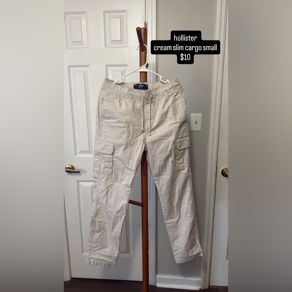 Hollister Cream Cargo Pants